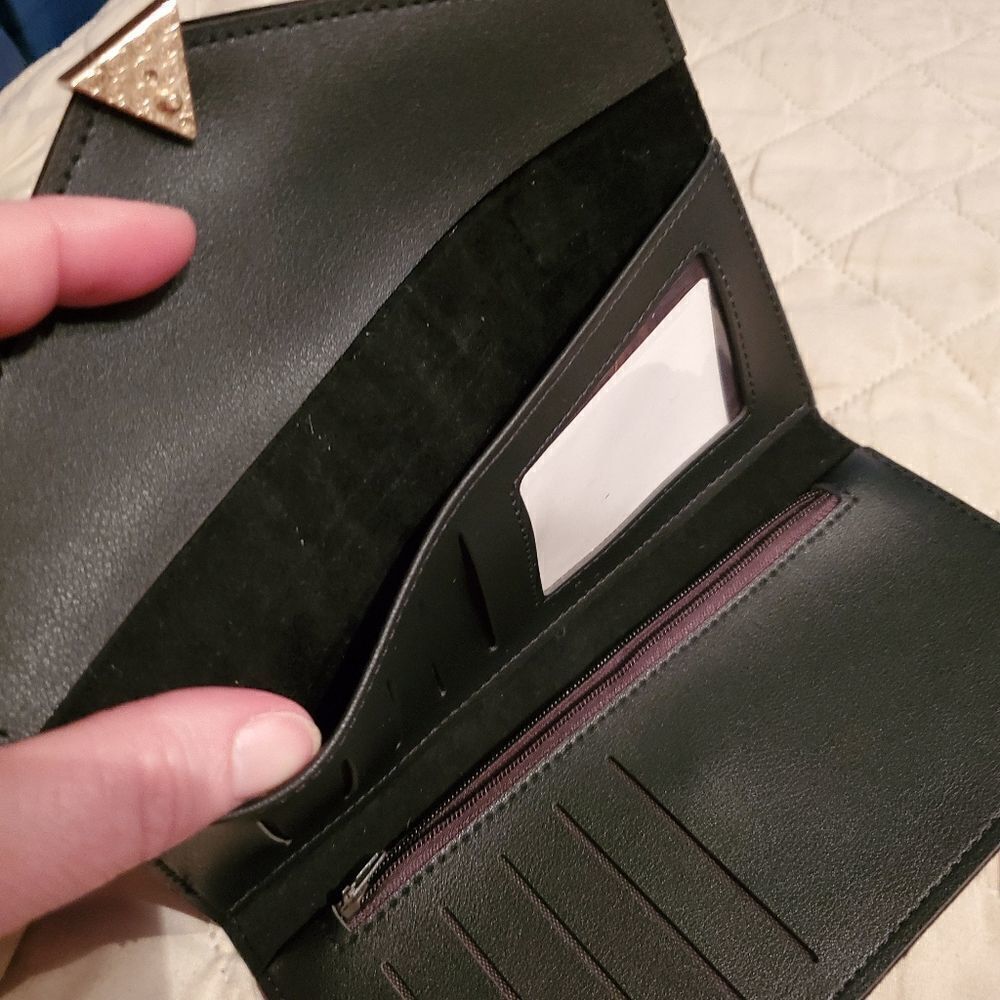 Wallet‎ - Picture 2 of 7